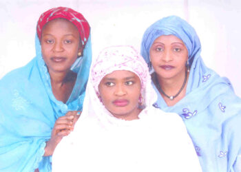 Hajiya Altine Abdullahi is in the middle
